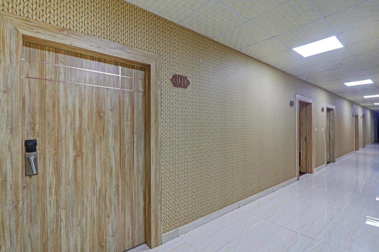 Hotel Townhouse Oak Paras Inn Lucknow