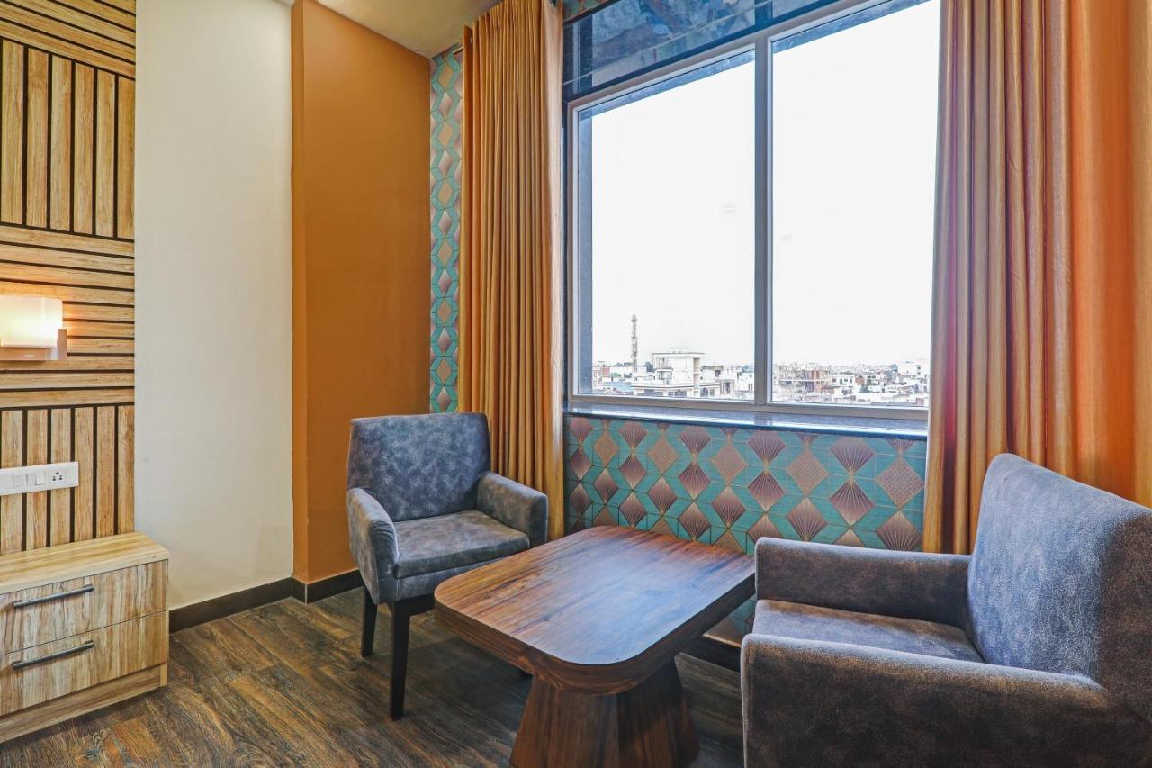 Townhouse Oak Paras Inn 4*
