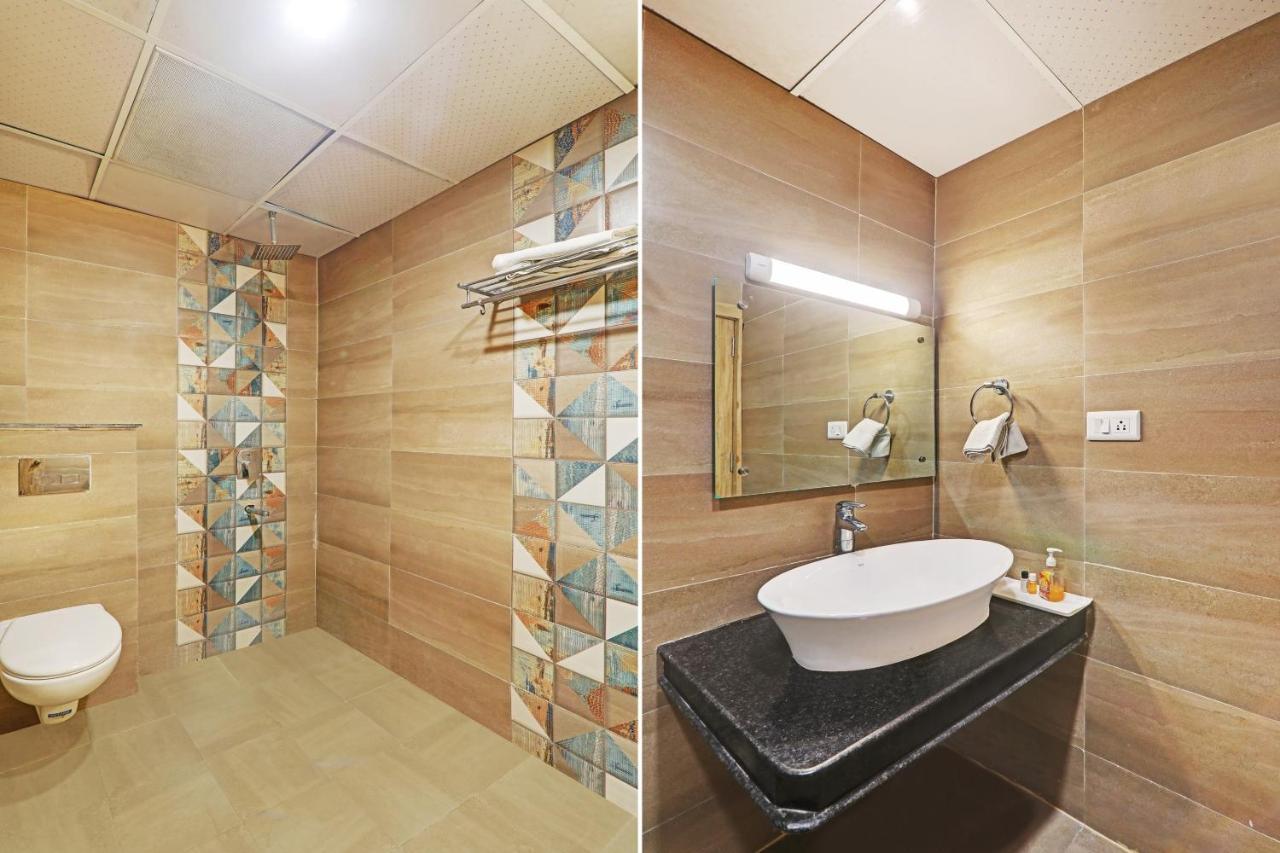 Townhouse Oak Paras Inn Hotel 4*