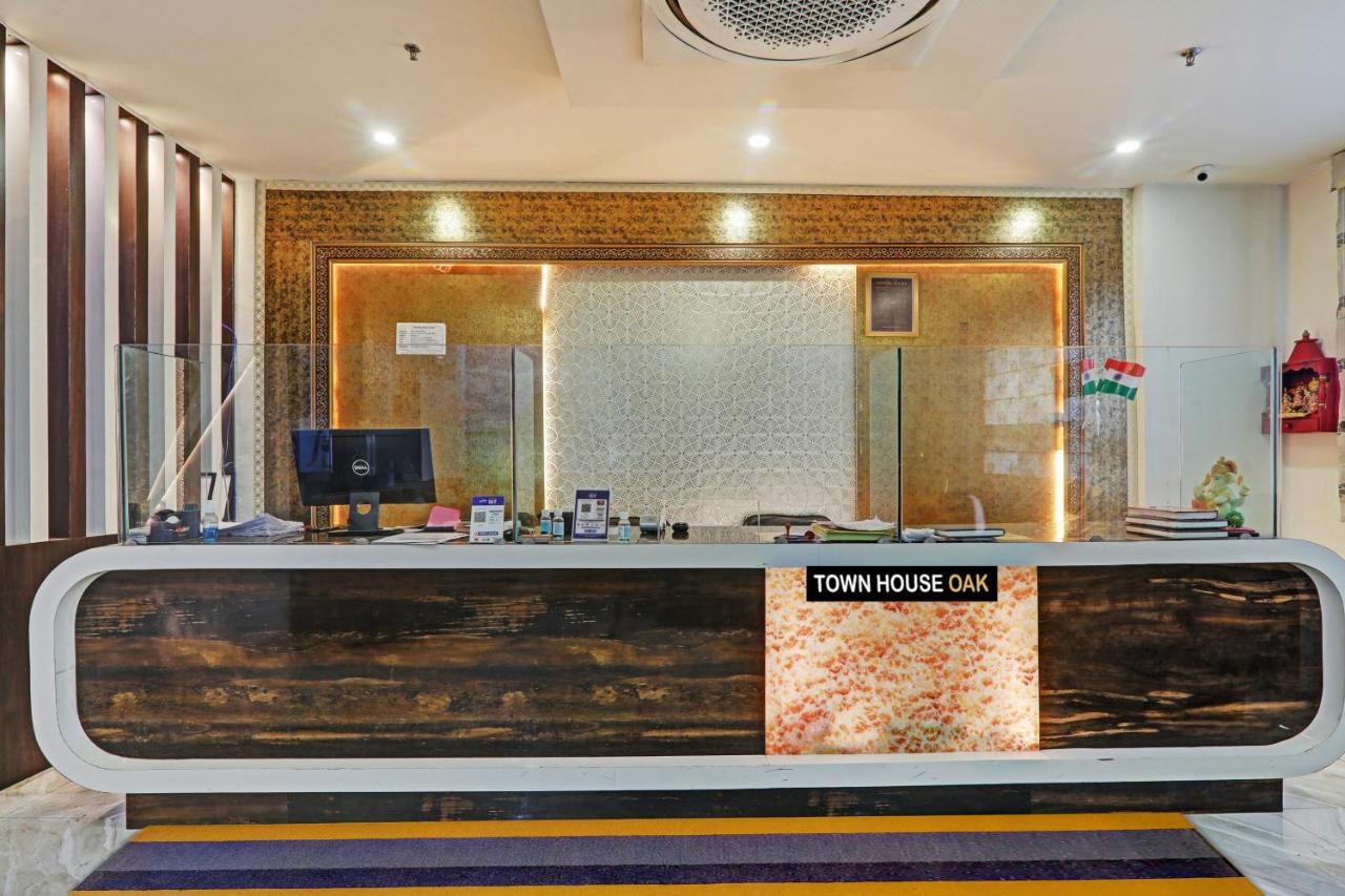 Townhouse Oak Paras Inn 4*