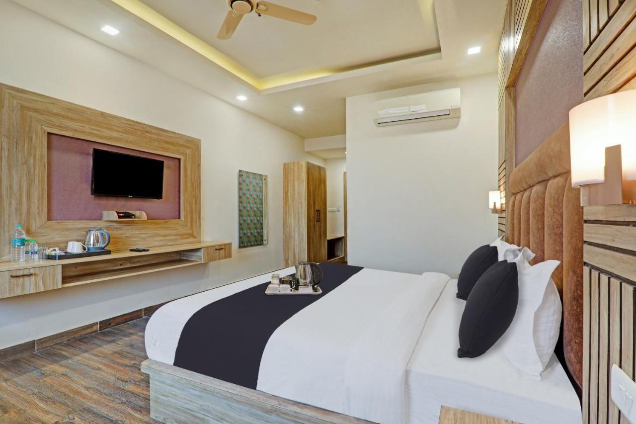 Townhouse Oak Paras Inn 4* Lucknow