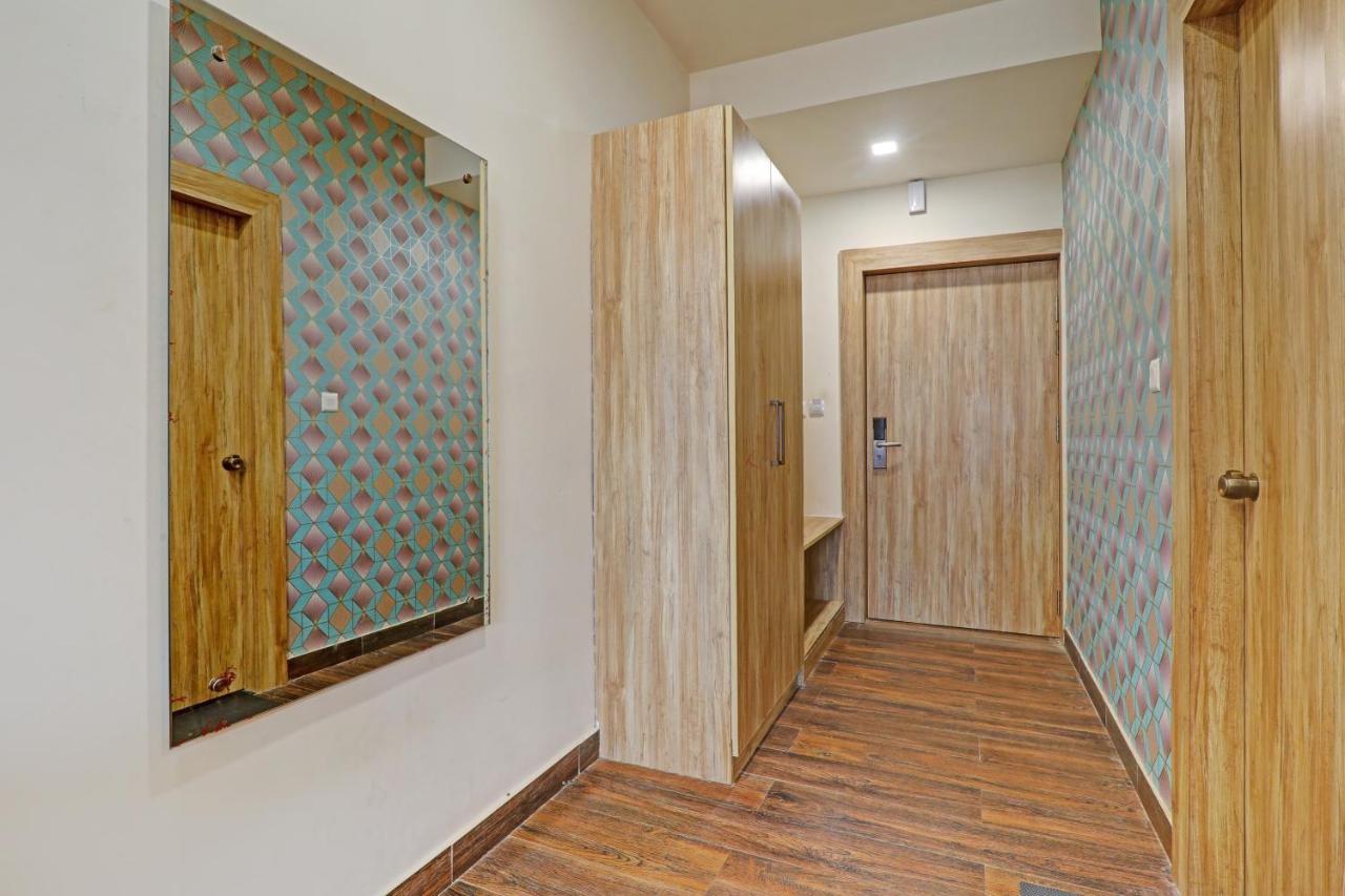 Townhouse Oak Paras Inn Hotel 4*