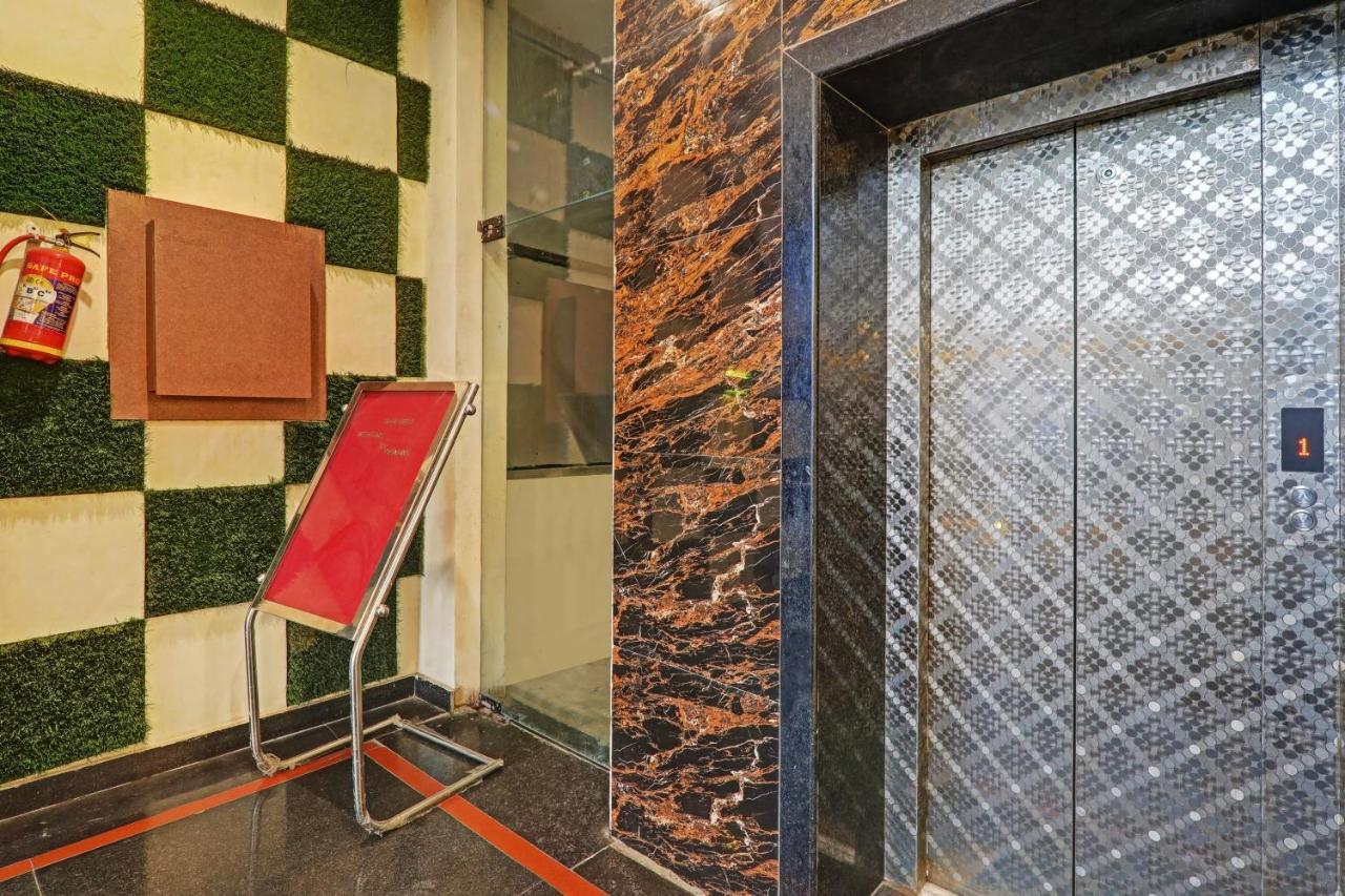 Townhouse Oak Paras Inn Lucknow