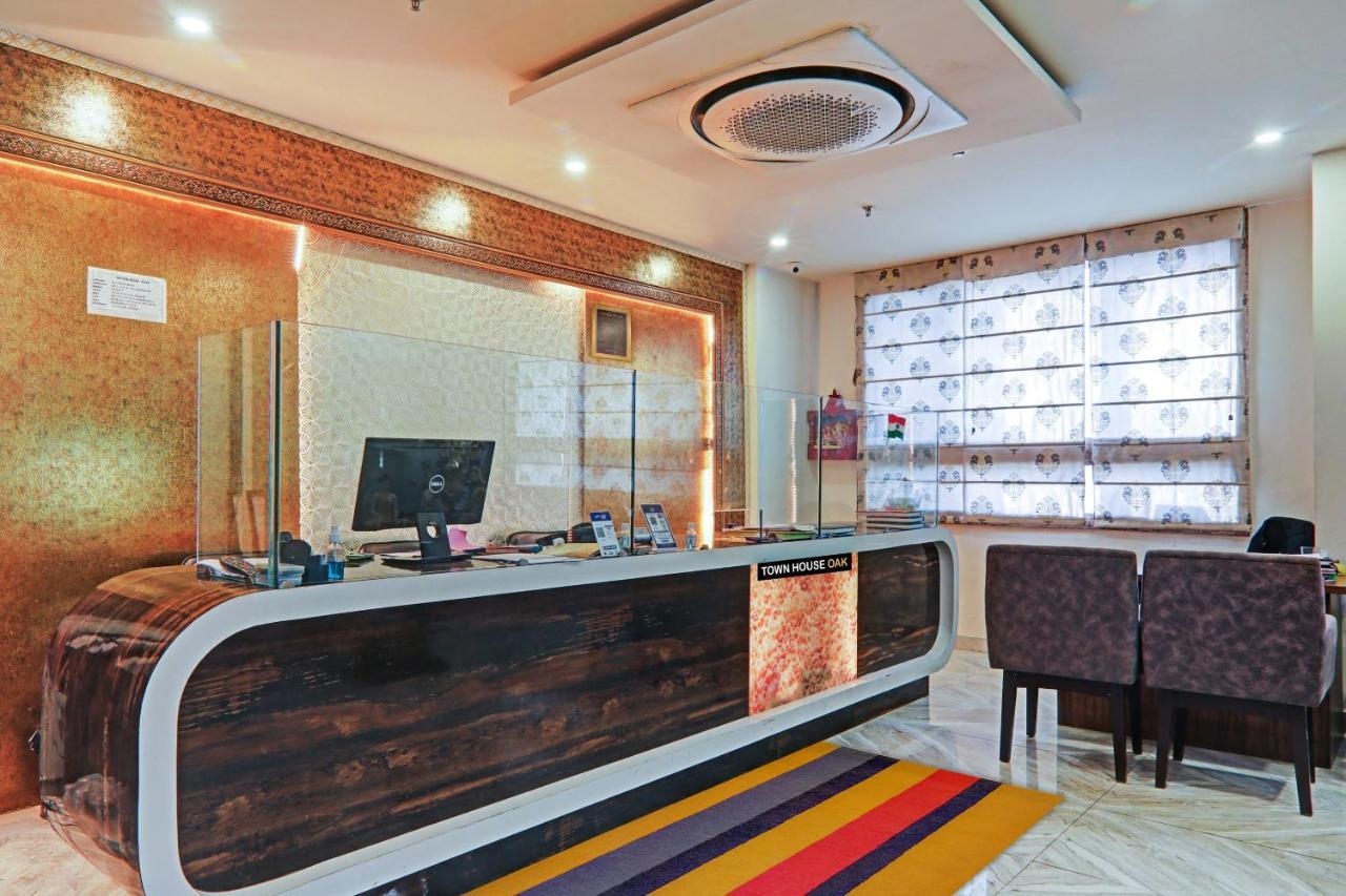 Townhouse Oak Paras Inn 4*