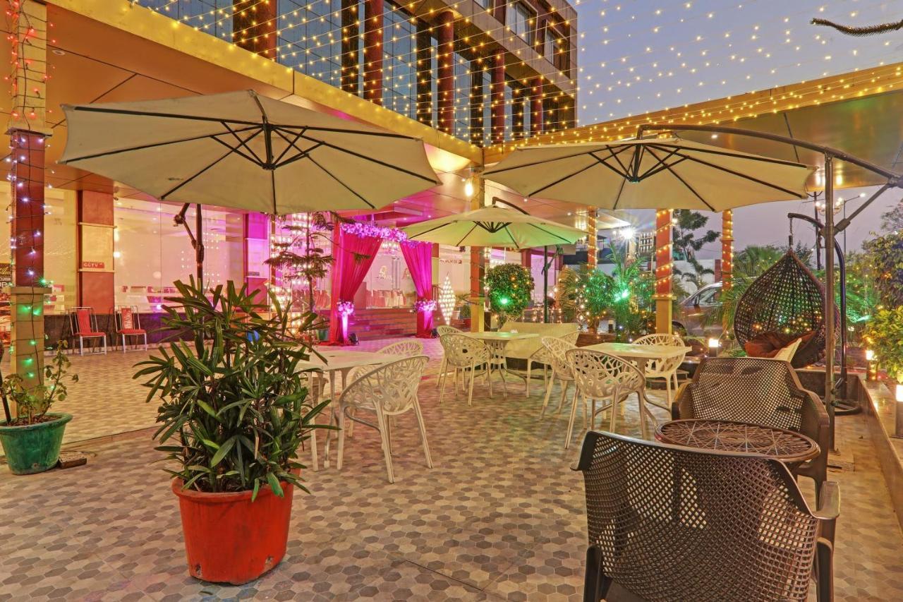 Townhouse Oak Paras Inn