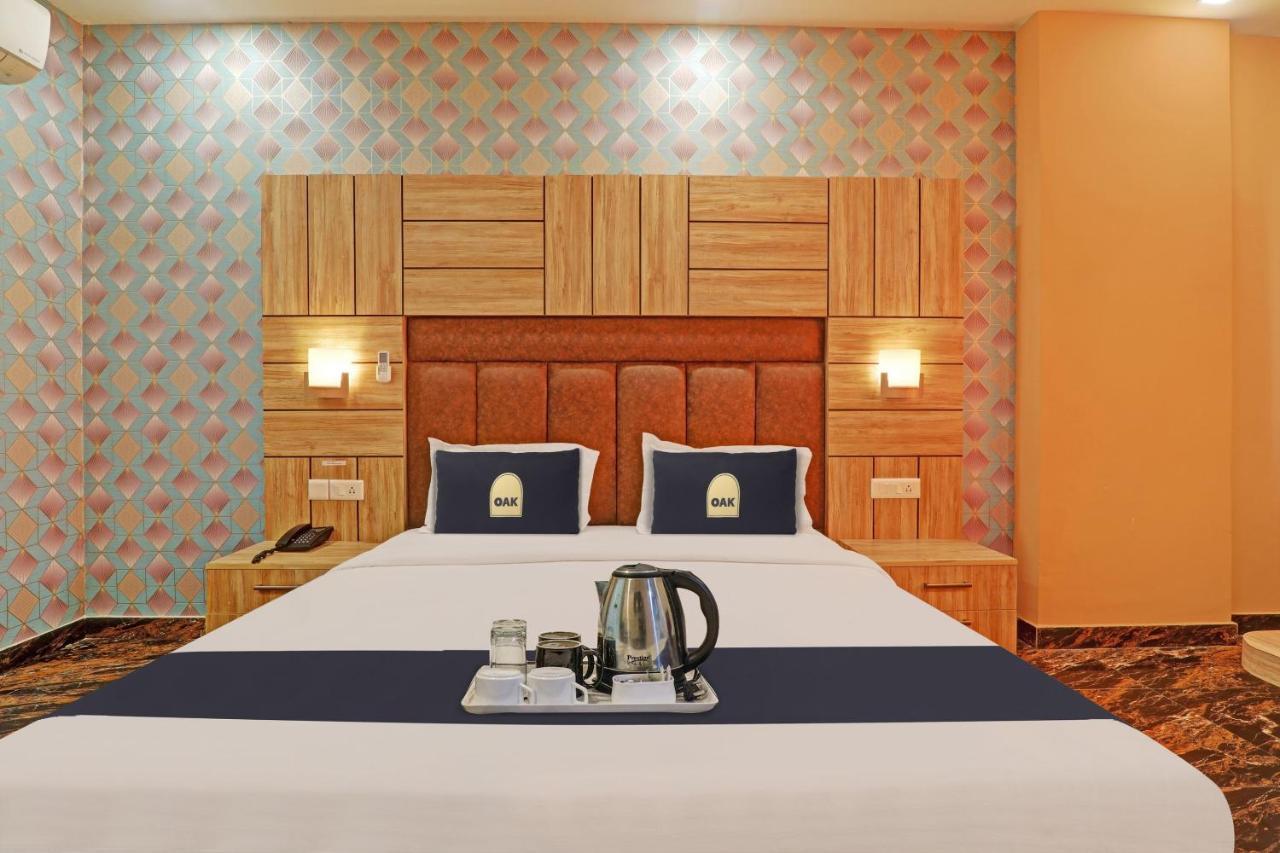 Hotel Townhouse Oak Paras Inn 4*