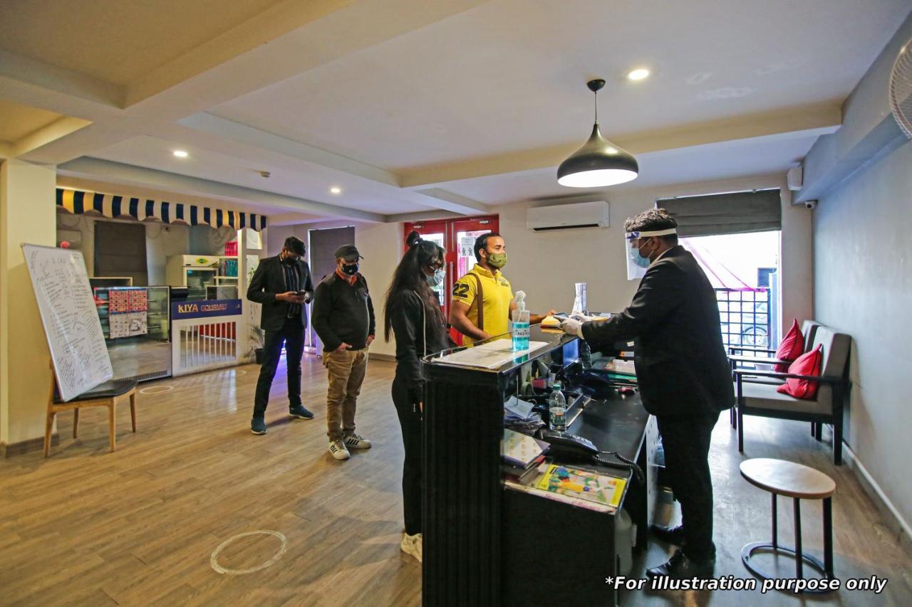 Hotel Townhouse Oak Paras Inn